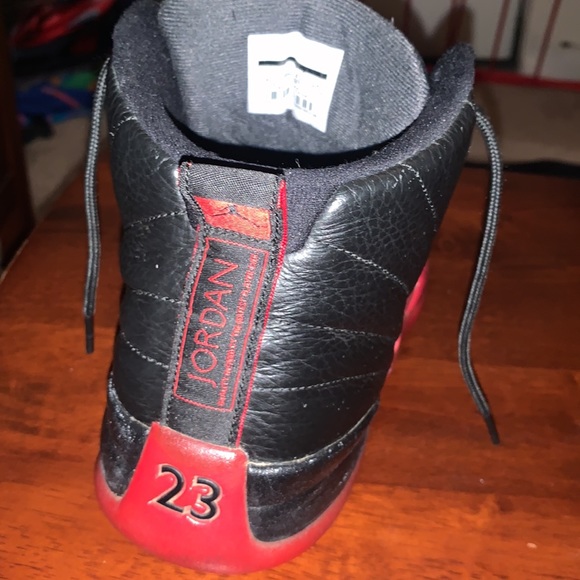 Jordan 12 flu games - Picture 3 of 4